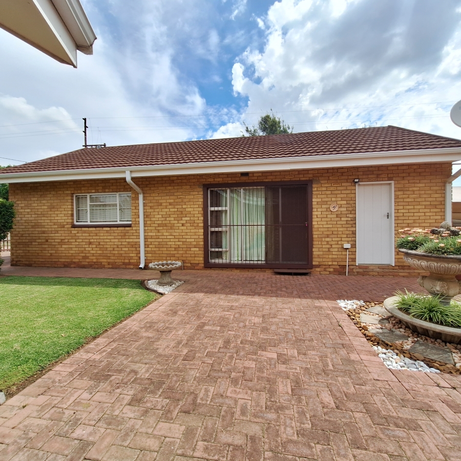 5 Bedroom Property for Sale in Villiers Free State